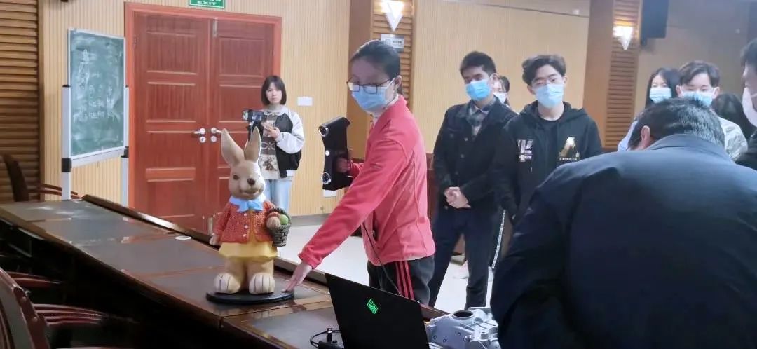 郑顺义教授武大讲座 郑顺义教授武大讲座