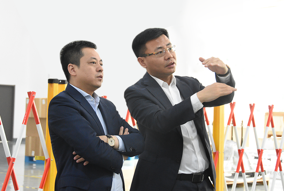 海克斯康制造智能总裁一行莅临中观考察指导 海克斯康制造智能总裁一行莅临中观考察指导